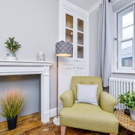 Victorian Charm: Stamford Centre Townhouse Villa Exterior photo
